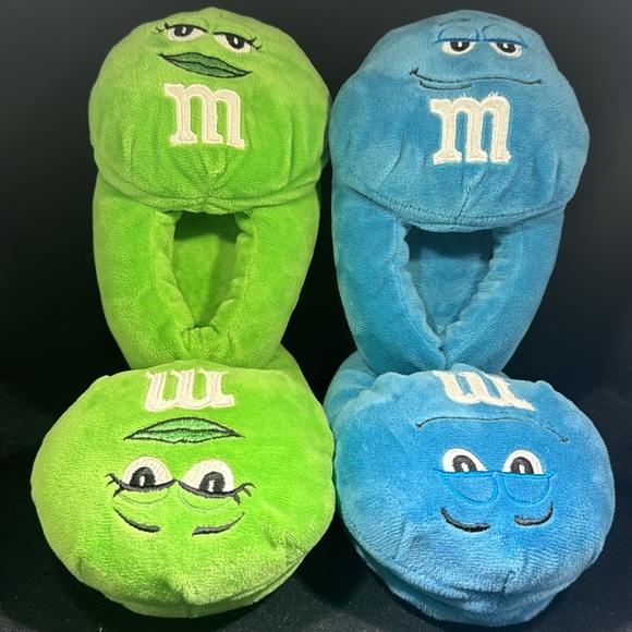 M&M'S Other - 2 pair Kids M&M Character Slippers - Kids 9/10